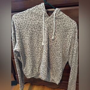 American Eagle Outfitters Beige and Light Gray Leopard Print Hoodie